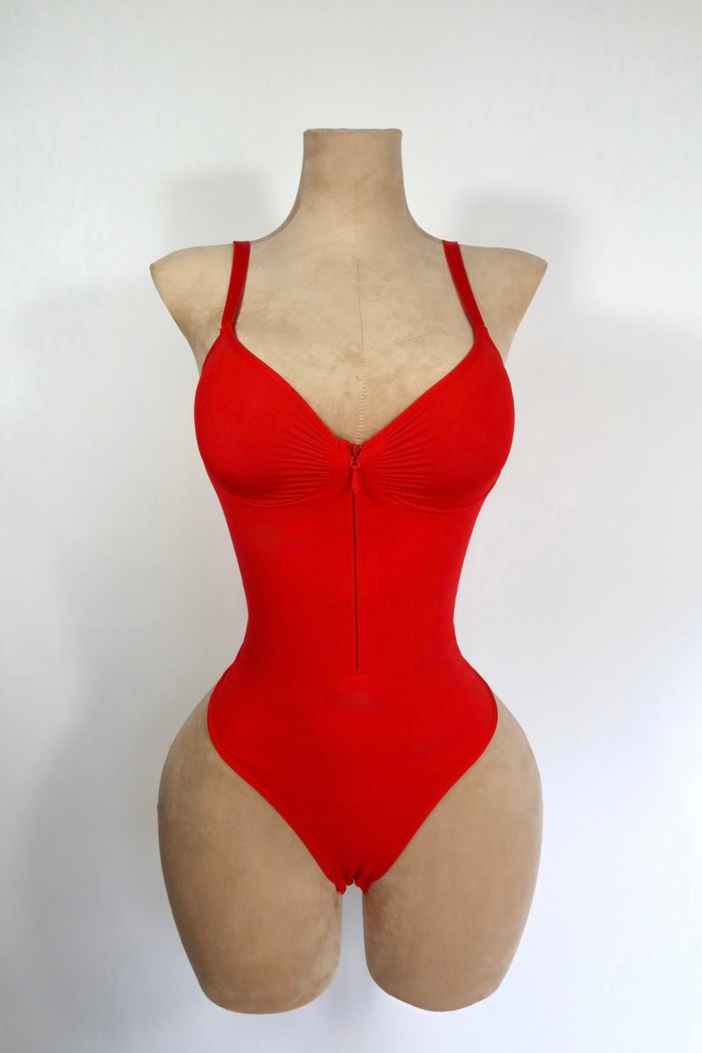 Body sculpt con cierre frontal