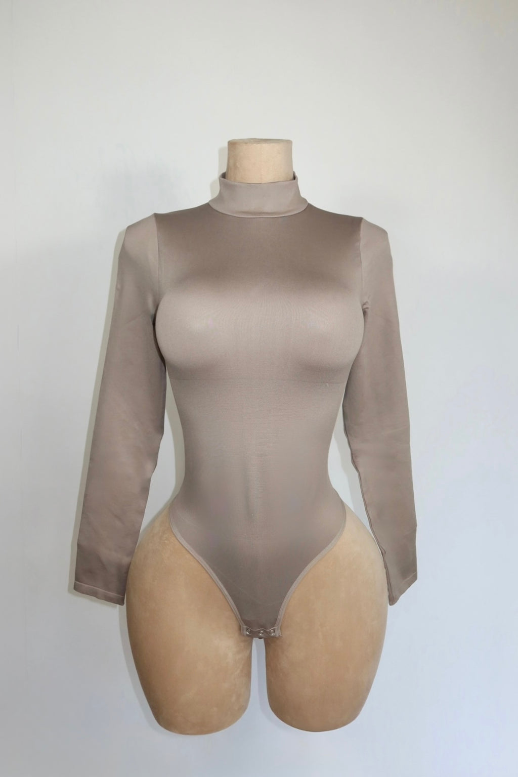 Body sculpt cuello de tortuga de manga larga