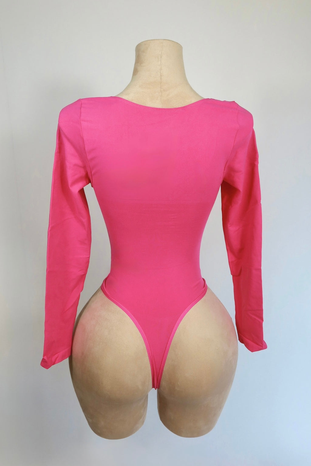Body sculpt de manga larga con cuello "V"