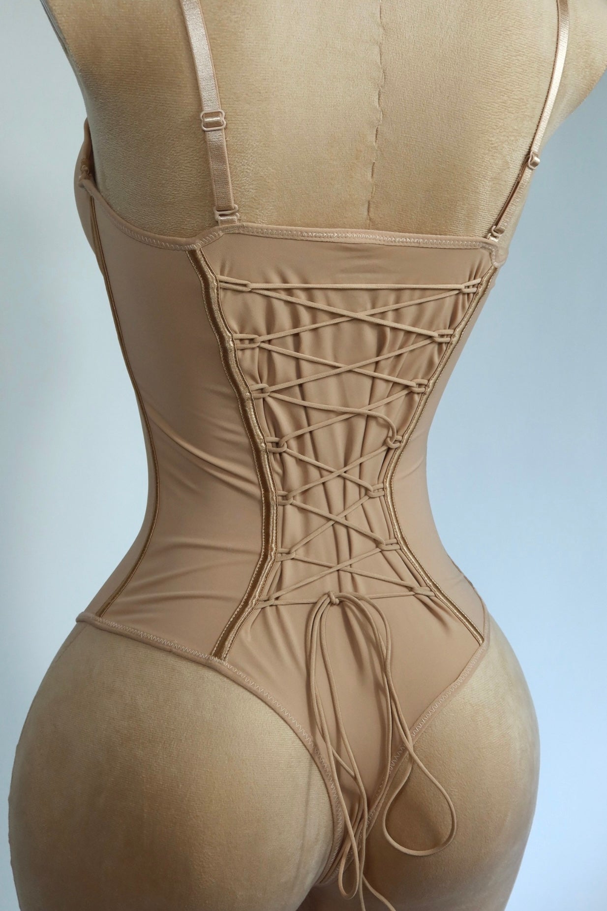 Body corset